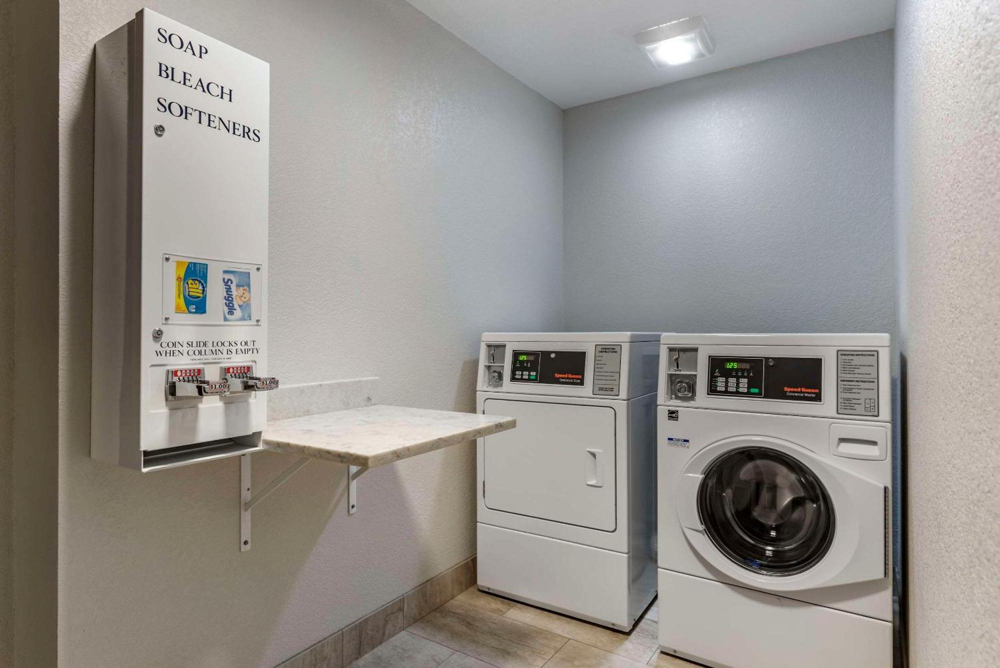 Comfort Inn&Suites Tualatin - Lake Oswego South Zewnętrze zdjęcie
