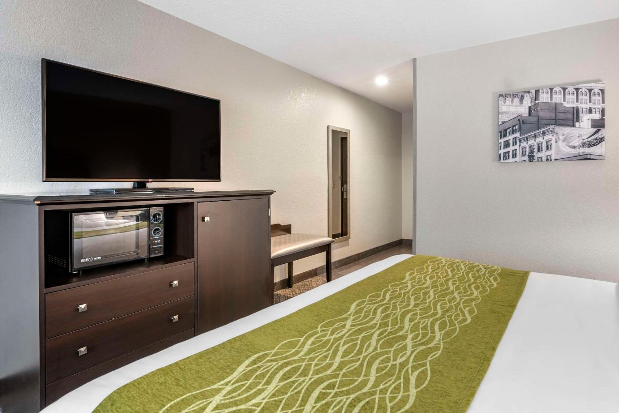 Comfort Inn&Suites Tualatin - Lake Oswego South Zewnętrze zdjęcie